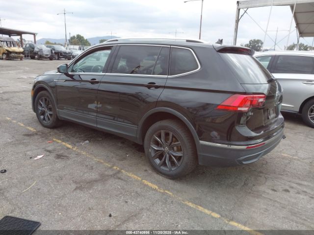 2022 VOLKSWAGEN TIGUAN 3VV3B7AX3NM057438 Photo 2