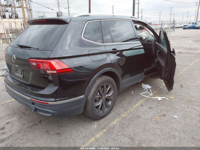 2022 VOLKSWAGEN TIGUAN 3VV3B7AX3NM057438 Photo 3