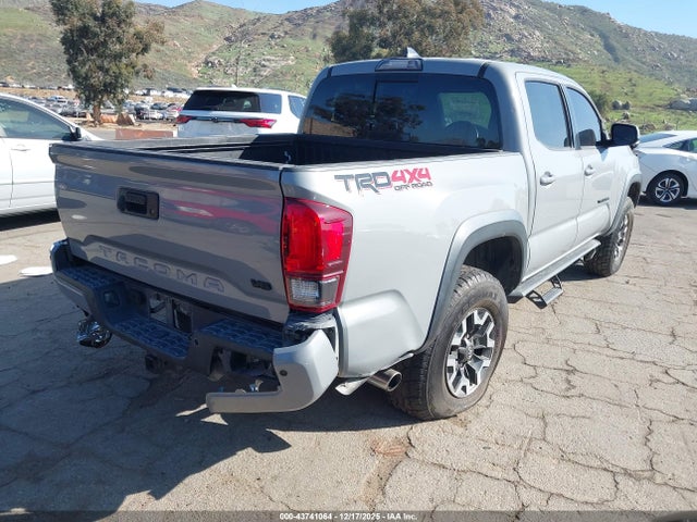 3TMCZ5AN3JM176968 Toyota Tacoma Trd Off Road