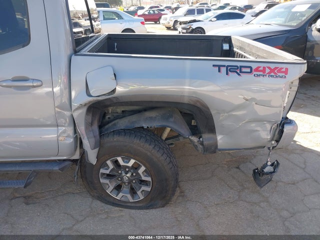 3TMCZ5AN3JM176968 Toyota Tacoma Trd Off Road