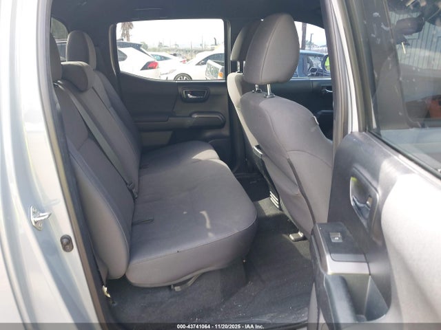 3TMCZ5AN3JM176968 Toyota Tacoma Trd Off Road