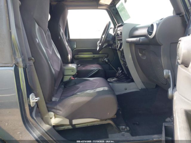 2008 JEEP WRANGLER 1J4FA54178L565406 Photo 4