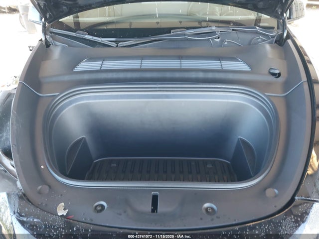 2023 TESLA MODEL Y 7SAYGDEE3PF624982 Photo 9