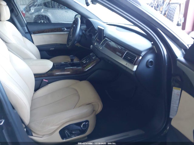 2011 AUDI A8 WAUAVAFD3BN001135 Photo 4