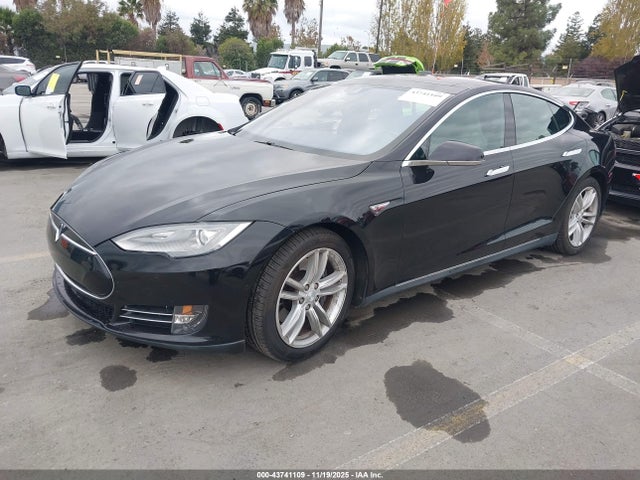 2015 TESLA MODEL S 5YJSA1E16FF107254 Photo 1