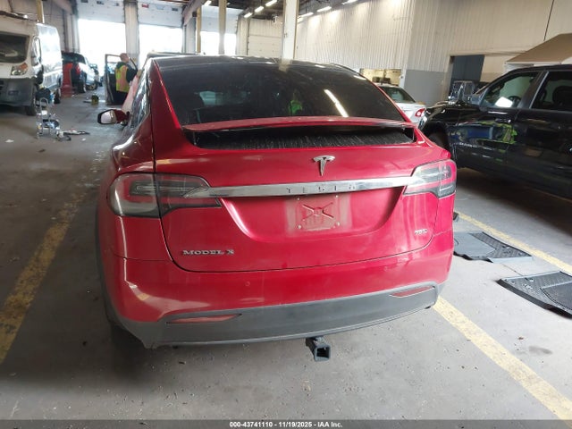 Tesla Model X 60d/70d/75d/90d/p100d 2016 5YJXCBE26GF027730 Image 17