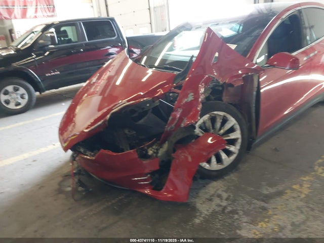 2016 TESLA MODEL X 5YJXCBE26GF027730 Photo 5