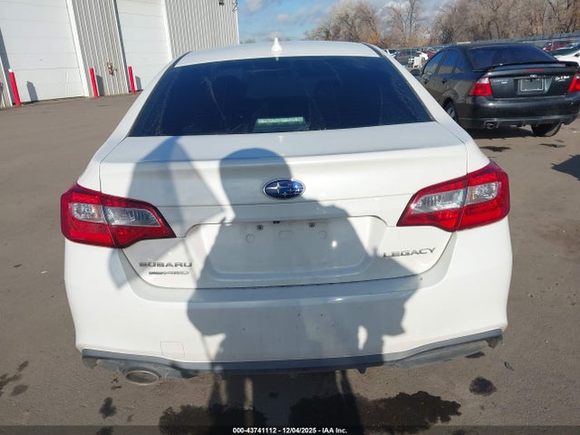 4S3BNAC65J3018980 Subaru Legacy 2.5i Premium