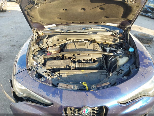 2018 ALFA ROMEO STELVIO ZASFAKPN8J7B67470 Photo 9