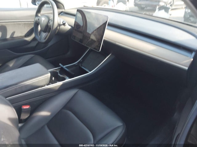 2020 TESLA MODEL 3 5YJ3E1EC7LF741937 Photo 4