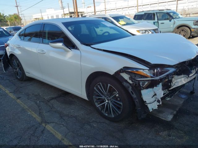 2022 LEXUS ES 300H 58ADA1C11NU018505