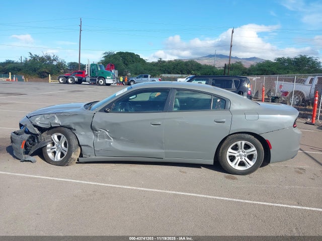 2C3CDXBG5KH725603 Dodge Charger Sxt Rwd