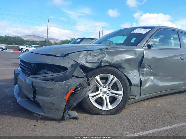2C3CDXBG5KH725603 Dodge Charger Sxt Rwd
