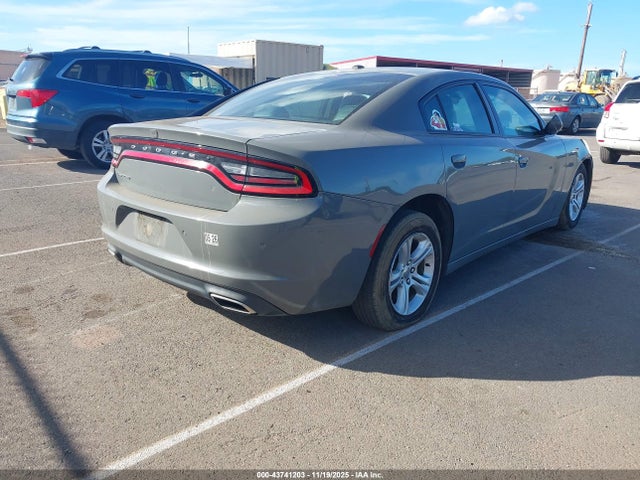 2C3CDXBG5KH725603 Dodge Charger Sxt Rwd