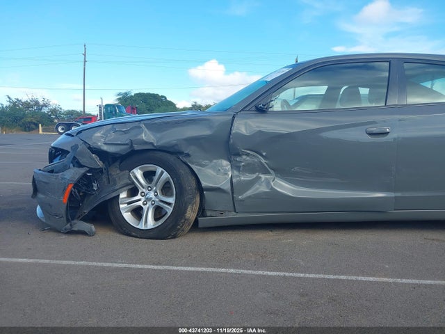 2C3CDXBG5KH725603 Dodge Charger Sxt Rwd