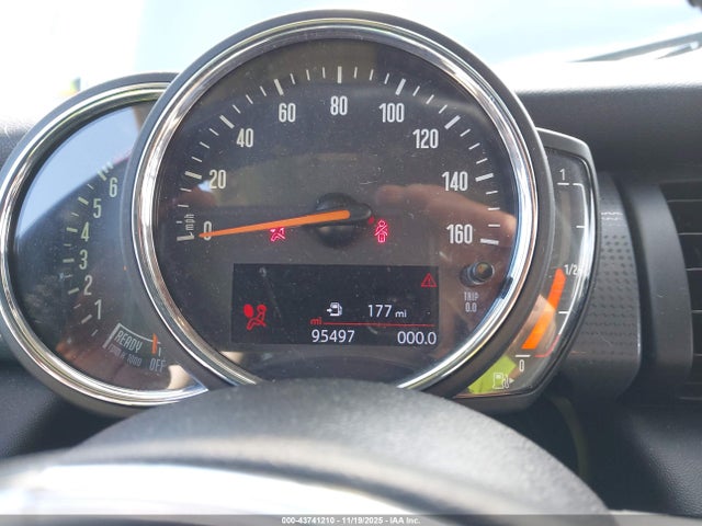 2019 MINI HARDTOP WMWXP5C59K2L06584 Photo 6