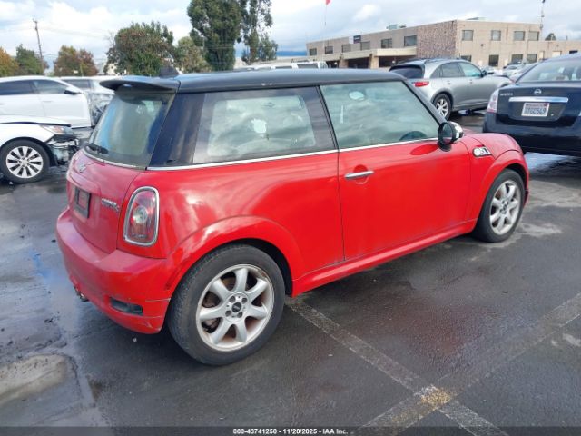 2010 MINI COOPER S WMWMF7C58ATZ74239 Photo 3