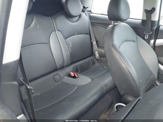 2010 MINI COOPER S WMWMF7C58ATZ74239 Photo 7