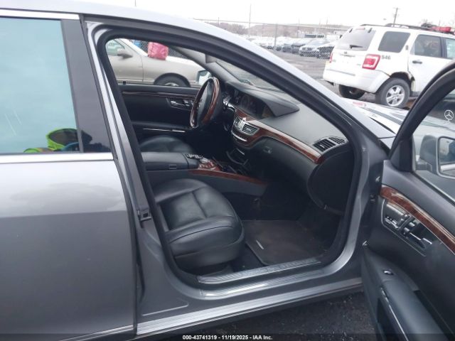2011 MERCEDES-BENZ S 550 WDDNG8GB7BA365639 Photo 4