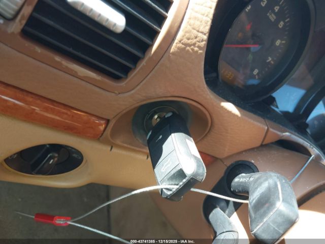 2005 PORSCHE CAYENNE WP1AA29P15LA22705 Photo 10