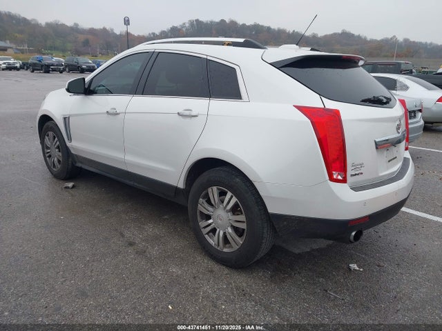 2015 CADILLAC SRX 3GYFNBE38FS582175 Photo 2