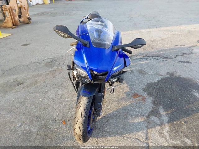 Yamaha YZFR1 2023 JYARN66E6PA003399 Image 5