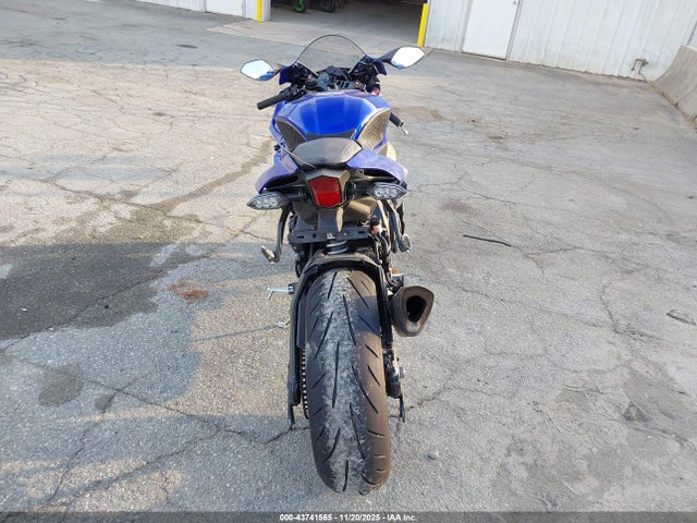 Yamaha YZFR1 2023 JYARN66E6PA003399 Image 6