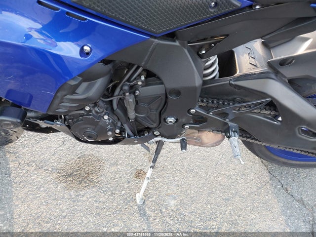 Yamaha YZFR1 2023 JYARN66E6PA003399 Image 9