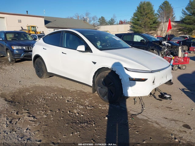 2026 TESLA MODEL Y 7SAYGDEE2TA387988 Photo 0