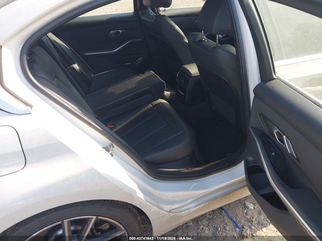 WBA5R1C58KFH11535 BMW 330I