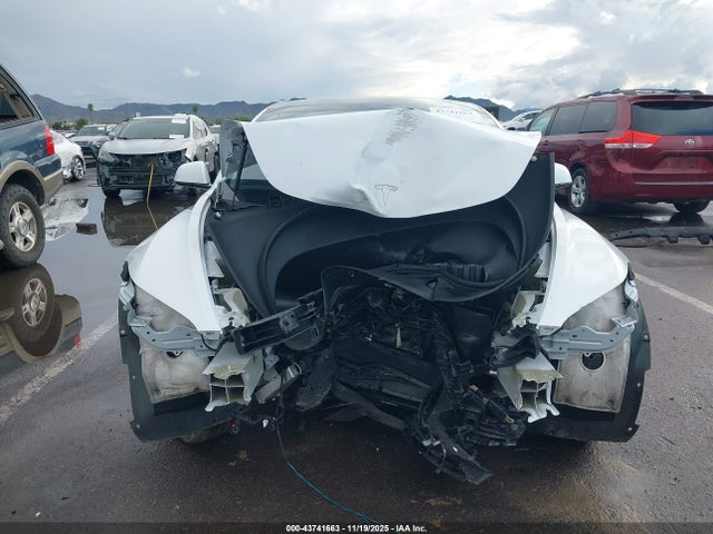 5YJ3E1EA5RF830803 Tesla MODEL 3