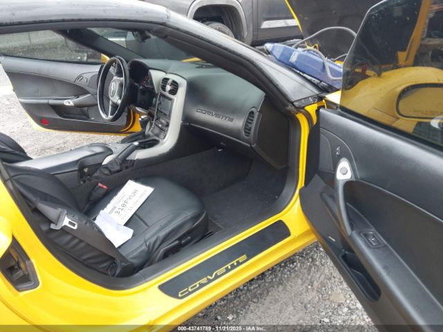 2005 CHEVROLET CORVETTE 1G1YY24U155115472 Photo 4