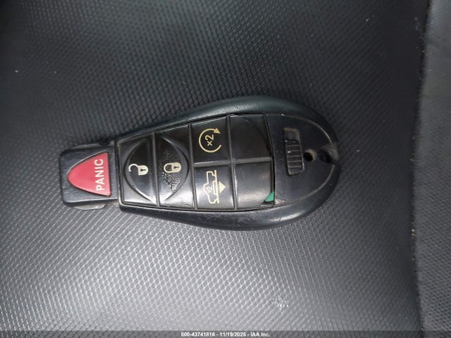 43741816 :رقم المزاد ، 1C6RR7YT4GS133841 vin ، 2016 Ram 1500 Rebel مزاد بيع