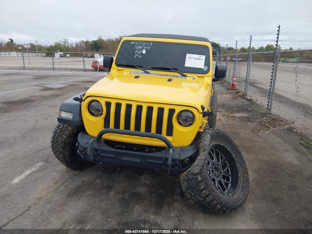 1C4GJXAG7JW281387 Jeep Wrangler Sport 4x4