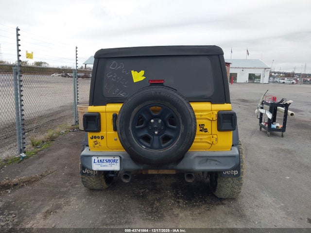 1C4GJXAG7JW281387 Jeep Wrangler Sport 4x4