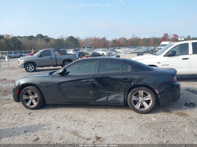 2C3CDXHG8JH157644 Dodge Charger Sxt Plus Rwd