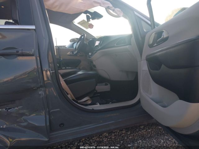 2022 CHRYSLER PACIFICA 2C4RC1BG0NR117444 Photo 4