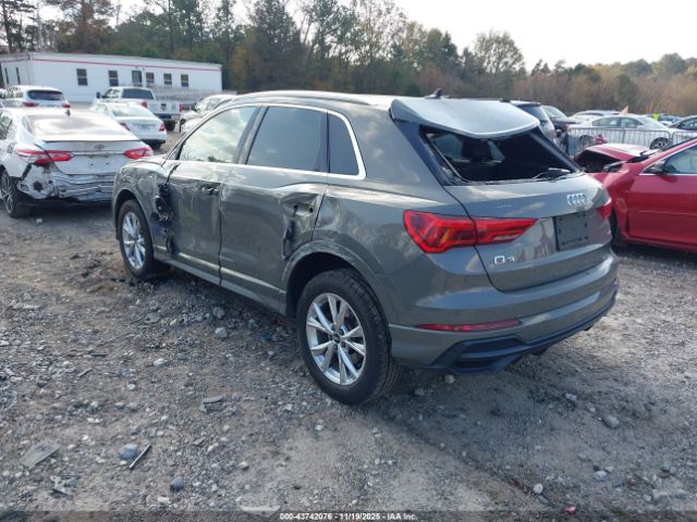 2021 AUDI Q3 WA1DECF37M1034260 Photo 2