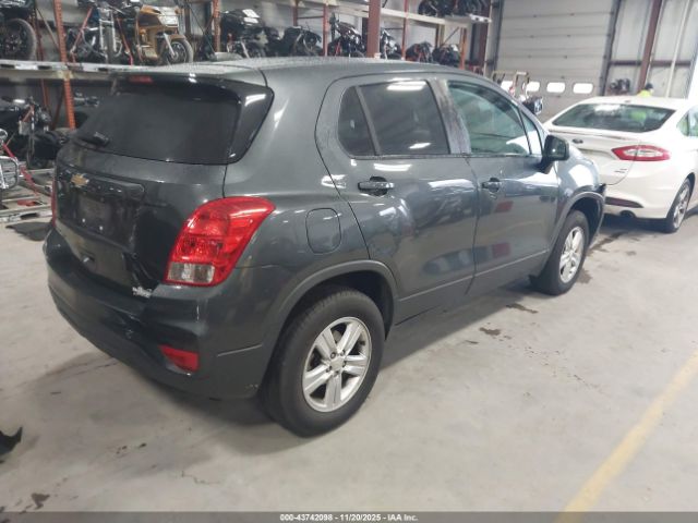 2019 CHEVROLET TRAX 3GNCJNSB7KL388315 Photo 3