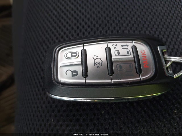 2017 CHRYSLER PACIFICA 2C4RC1DG0HR770874 Photo 10