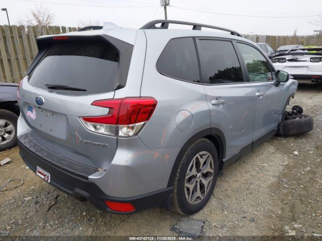 2023 SUBARU FORESTER JF2SKAECXPH518111 Photo 3