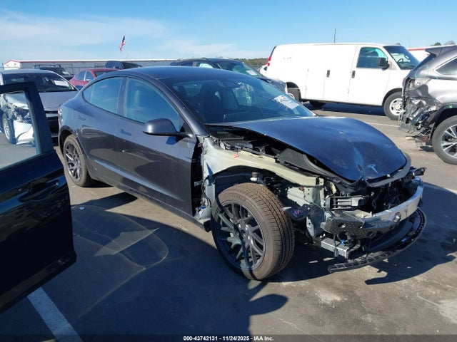 2025 TESLA MODEL 3 5YJ3E1EAXSF021349 Photo 0