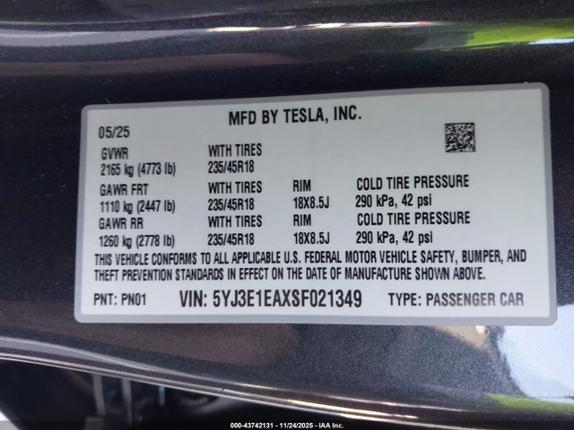 2025 TESLA MODEL 3 5YJ3E1EAXSF021349 Photo 8