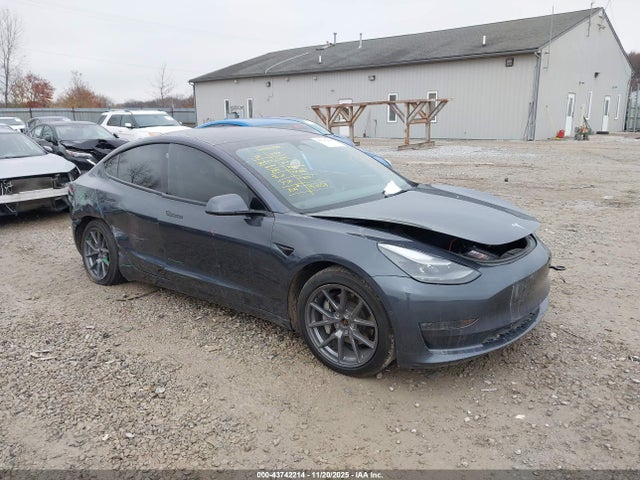 2022 TESLA MODEL 3 5YJ3E1EB1NF194058 Photo 0