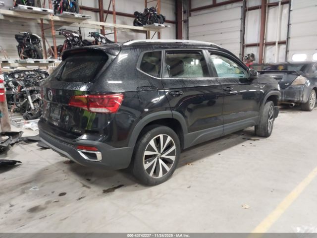 2022 VOLKSWAGEN TAOS 3VVWX7B28NM085110 Photo 3