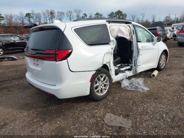 2022 CHRYSLER PACIFICA 2C4RC1BG8NR126585 Photo 3
