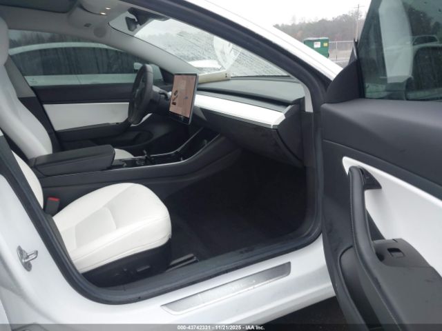 2019 TESLA MODEL 3 5YJ3E1EB0KF487607 Photo 4