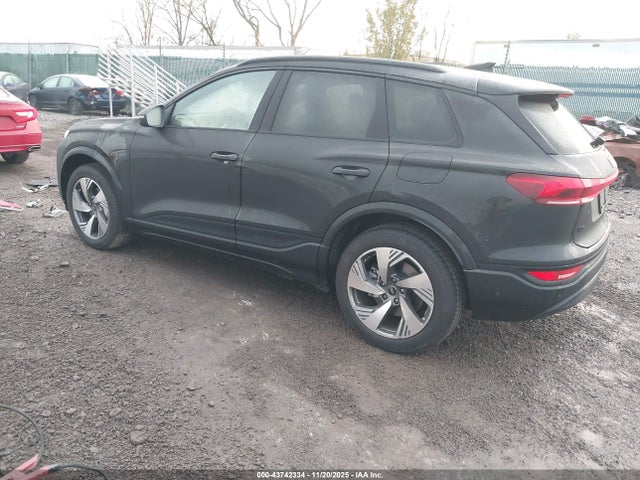 2025 AUDI Q6 E-TRON WA124BGF7SA066443 Photo 2