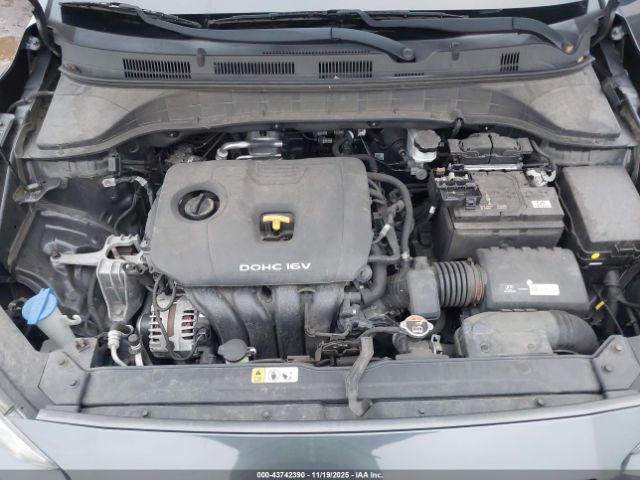 2019 HYUNDAI KONA KM8K6CAA1KU326283 Photo 9