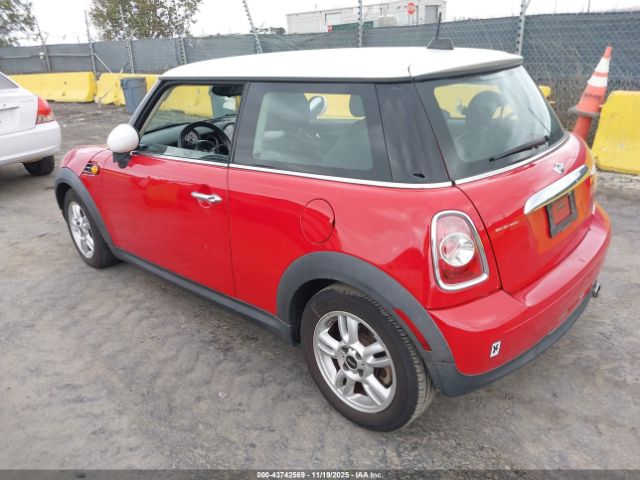 2013 MINI HARDTOP WMWSU3C51DT549228 Photo 2